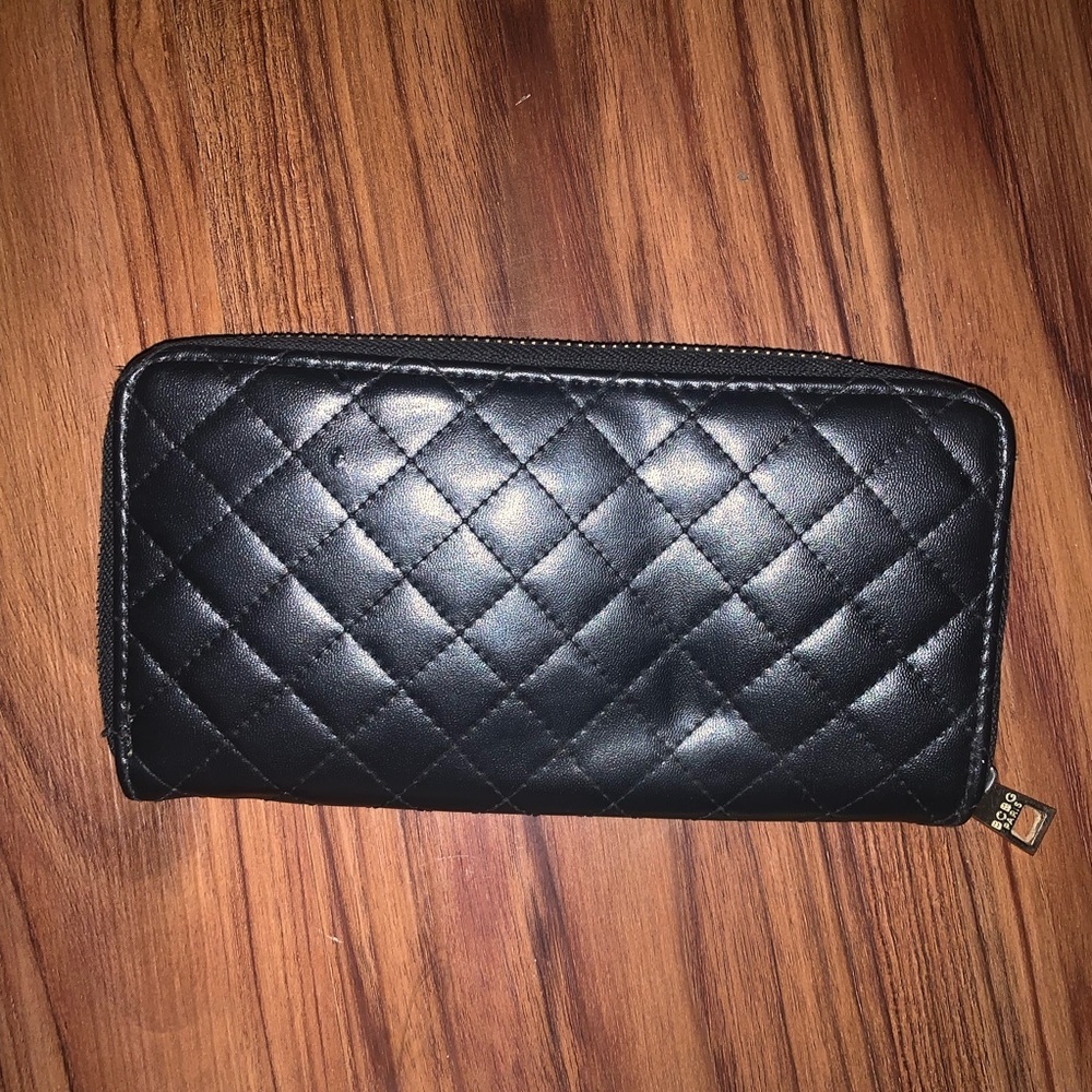 BCBG Black and Gold Wallet - Picture 2 of 4